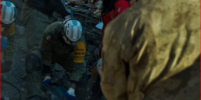 México rebasa meta en donación de víveres a Turquía; Brigada de rescate alista regreso – EL CHAMUCO Y LOS HIJOS DEL AVERNO