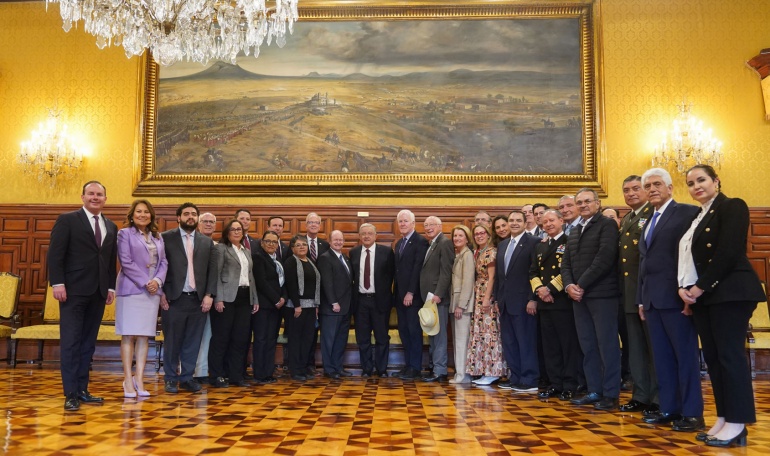 AMLO se reúne con legisladores e integrantes del gobierno de Estados Unidos – EL CHAMUCO Y LOS HIJOS DEL AVERNO