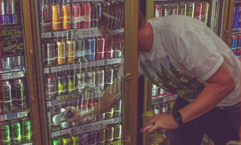 Buscan prohibir bebidas energéticas a menores de 18 años – EL CHAMUCO Y LOS HIJOS DEL AVERNO