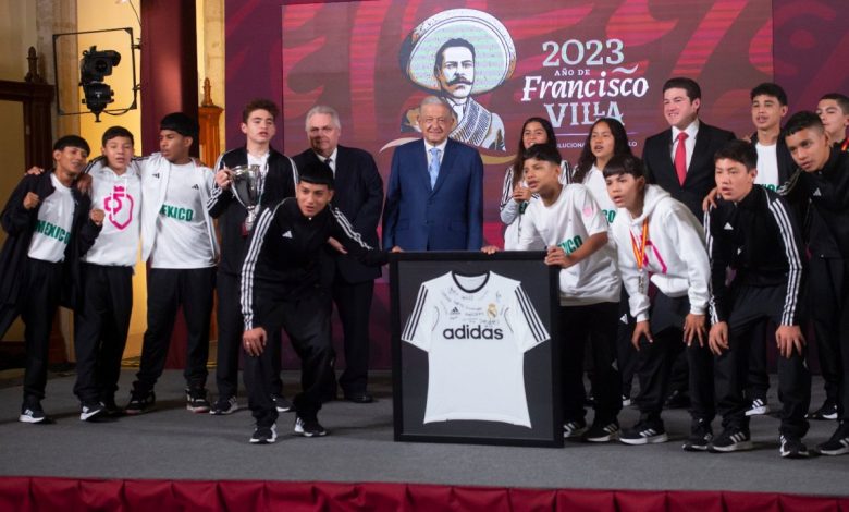 Niñas y niños de comunidades de Nuevo León, los ganadores del Desafío Mundial de Fútbol – EL CHAMUCO Y LOS HIJOS DEL AVERNO