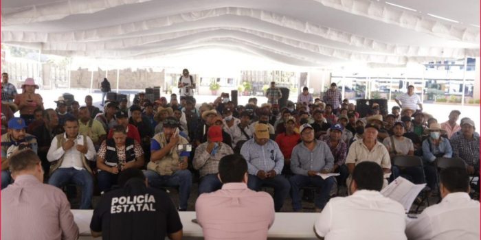 Tras mesa de diálogo, liberan a los 13 funcionarios retenidos en Chilpancingo – EL CHAMUCO Y LOS HIJOS DEL AVERNO