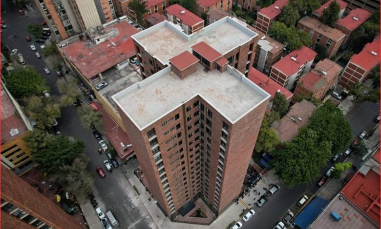Entregan Edificio Centauro a 60 familias damnificadas por sismo de 2007 – EL CHAMUCO Y LOS HIJOS DEL AVERNO