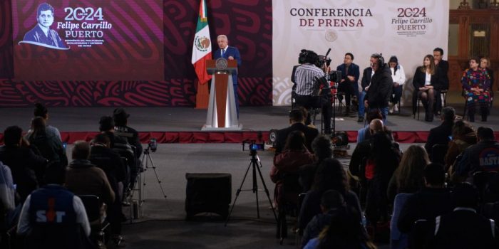 celebra presidente dignificación de labor de docentes mexicanos – EL CHAMUCO Y LOS HIJOS DEL AVERNO