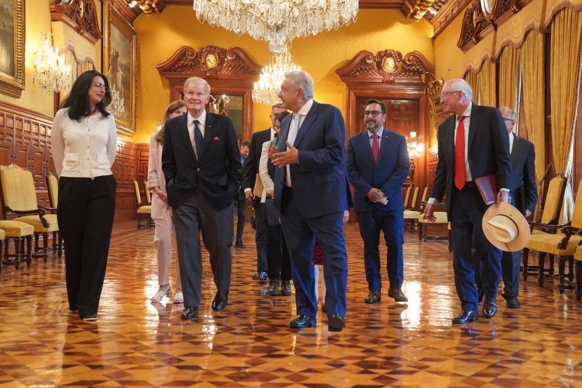 Visitan representantes de la Nasa a AMLO en Palacio Nacional – EL CHAMUCO Y LOS HIJOS DEL AVERNO