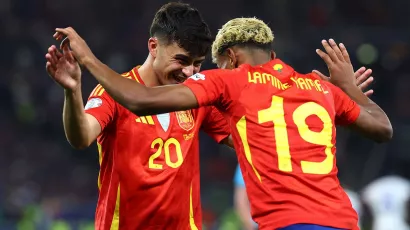 España, a la final de la Nations League en una feria de goles